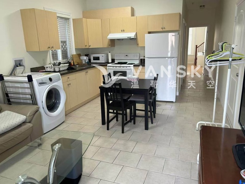 250225184103_living room.jpg